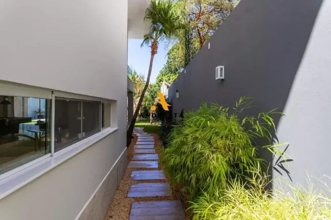 Imagem Barra da Tijuca - Condominio Novo Leblon - Vendo magnifica mansão de alto padrão! (IMÓVEL ENCONTRA-SE ALUGADO POR R$40.000,00).