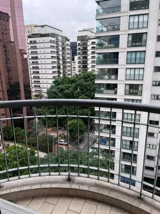 Imagem Flat para venda possui 31 metros quadrados com 1 quarto em Jardim Europa