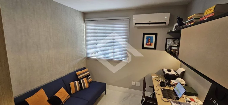 Imagem Apartamento 100m², 2 Quartos, Totalmente Reformado – Sol da Manhã