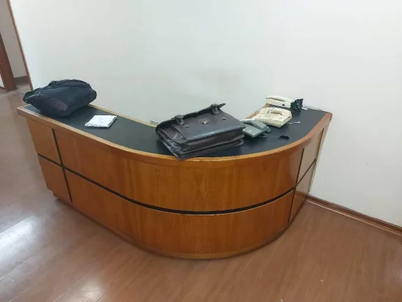 Imagem CONJUNTO DE SALA CONJUGADA À VENDA AVENIDA CHURCHILL.