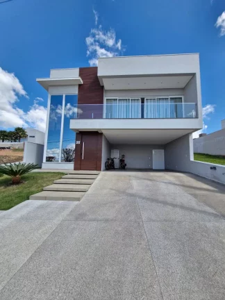 CASA COM 3 DORMITÓRIOS (1 SUÍTE) LOCALIZADA NO PORTAL DO LAGO -PILAR DO SUL