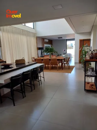 Imagem Casa de alto padrão em condomínio no Residencial Alto do Castelo, Ribeirão Preto-SP 4 quartos, 4 suítes, 2 salas, 3 banheiros, 4 vagas garagem, 378,11 m² Quer Imóvel Negócios Imobiliários