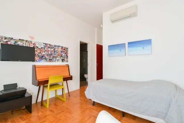 Imagem Apartamento 259M², 3 Dorms, 2 Suítes, 2 Vagas, Academia, Piscina.