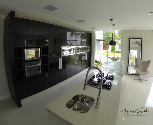 Imagem Casa em Condomínio para Venda em Balneário Camboriú / SC no bairro Barra