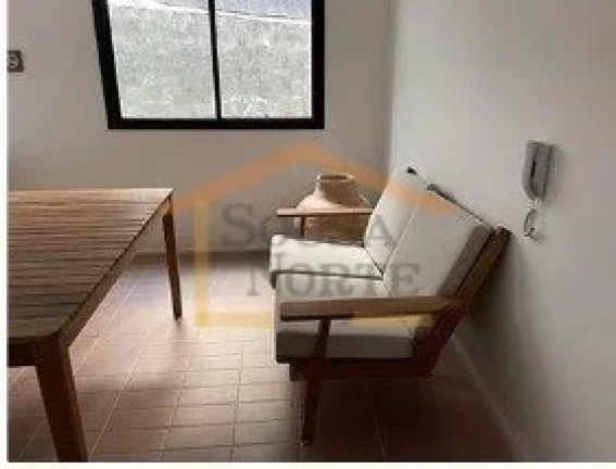 Imagem Apartamento com 1 dormitório, cozinha, banheiro, 26m².

Condomínio com lavanderia, salão de fest...
