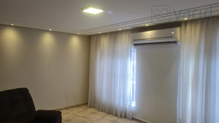 Imagem Imperdível oportunidade de casa para venda ou locação em Jundiaí-SP, Jardim Merci II: 3 quartos, 1 suíte, 1 sala, 2 banheiros, 2 vagas de garagem, 250,00 m².