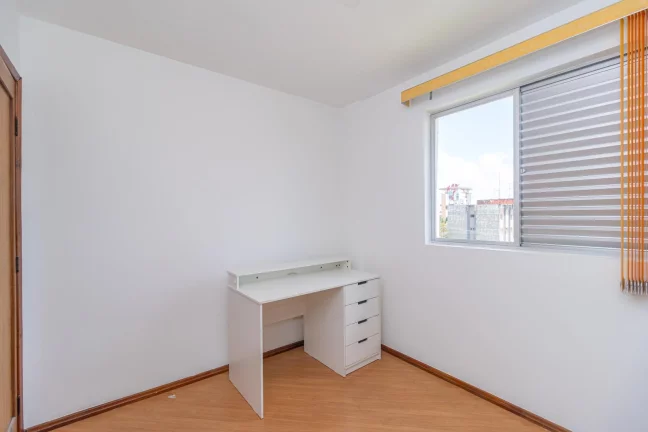 Imagem Apartamento de 3 quartos no bairro Ahú
