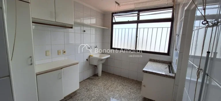 Imagem Localizado no coração do Cambuí, um dos bairros mais desejados de Campinas, este amplo apartament...