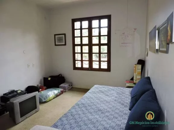 Imagem Cond Forest Hills - Casa Colonial, 4 sts e piscina! Ao lado do clube!