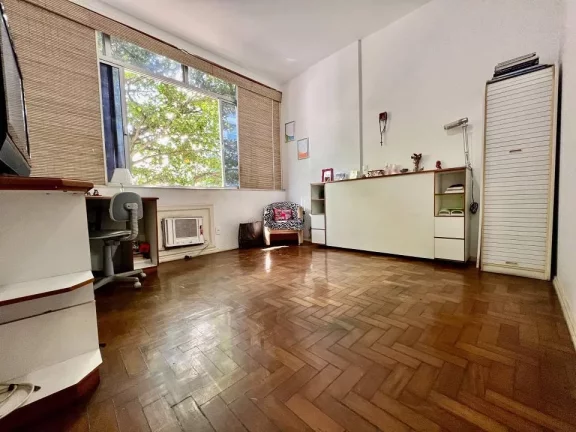 Imagem Apartamento com 4 Quartos à Venda, 240 m² em Leblon - Rio De Janeiro