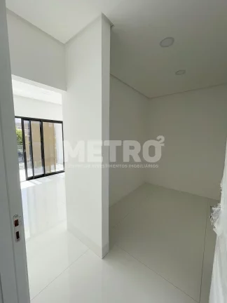 Imagem Casa à venda no Alphaville com 4 suítes, Gourmet com piscina, PETROLINA - PE