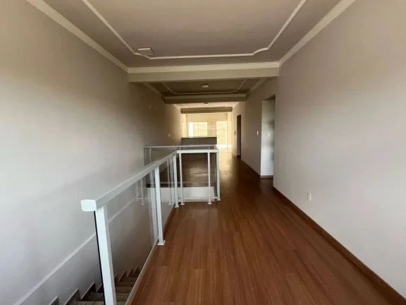 Imagem Casa a Venda Com Conforto e Tranquilidade em Campolide – Vista Privilegiada!