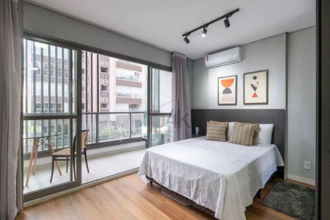 Studio no Brooklin Mobiliado: Renda de até R$ 4.500/mês | 32m²