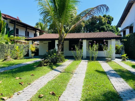 Imagem Imóvel imperdível: Casa à venda na Riviera de São Lourenço Módulo 20 com 3 quartos, 1 suíte, 3 salas, 4 vagas de garagem e mais!