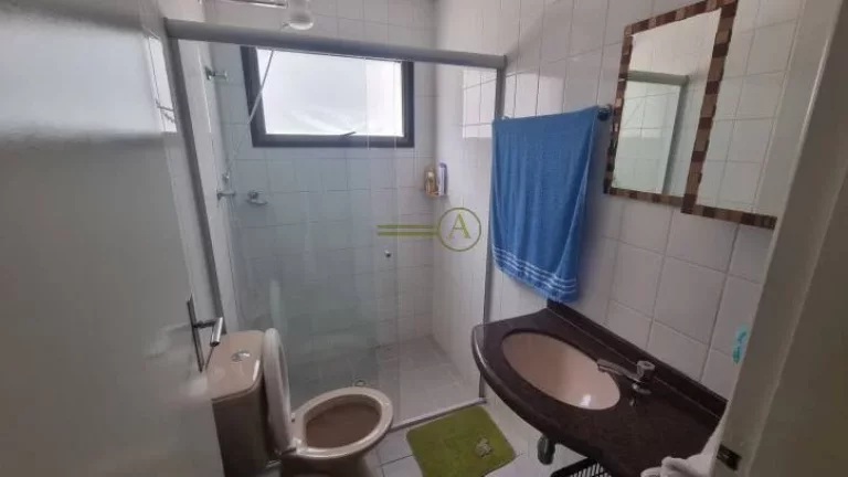 Imagem Cobertura, apenas 500 metros da praia, com vista da praia e do morro