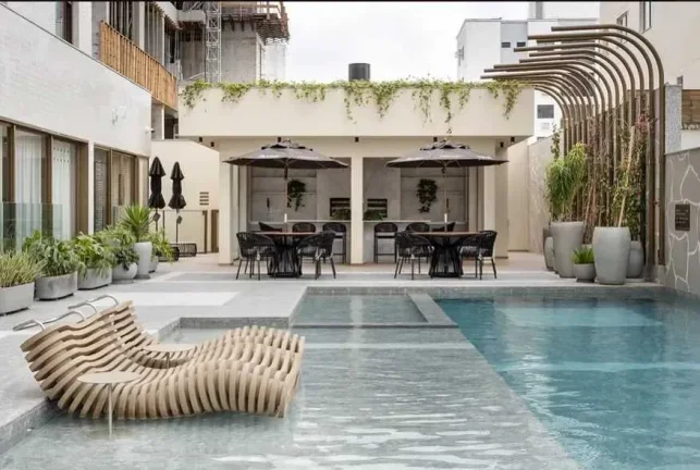 Imagem Apartamento novo de 4 suítes e 4 vagas de garagem no Centro em Balneário Camboriú