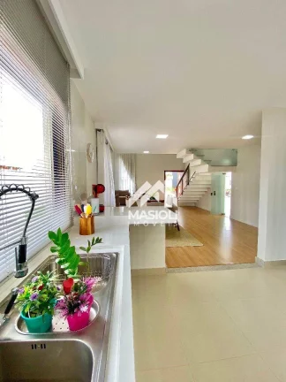 Imagem Casa com 4 dormitórios para alugar, 270 m² por R$ 14.310,00/mês - Interlagos - Vila Velha/ES