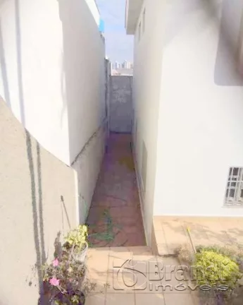 Imagem CASA NA V. GRACIOSA COM 4 VAGAS COBERTAS