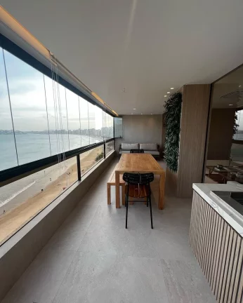 Imagem Apartamento montado, reformado e decorado em frente ao mar!