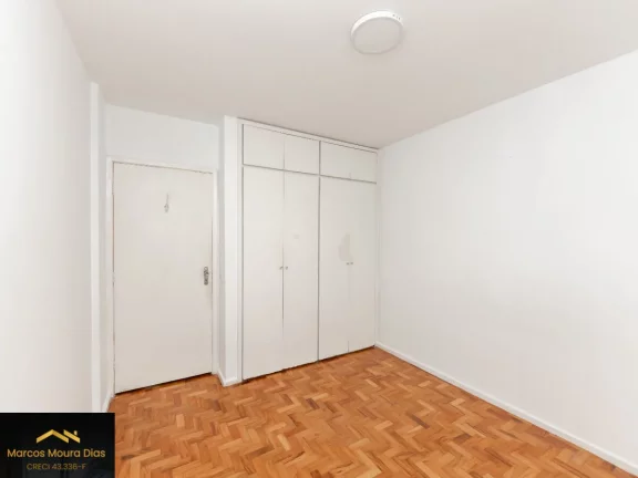 Imagem Apartamento em Perdizes ( 116 m²) com 3 dormitórios (1 suíte) , 1 Vaga de Garagem. Edifício com Salão de Festas e Churrasqueira. Próximo PUC