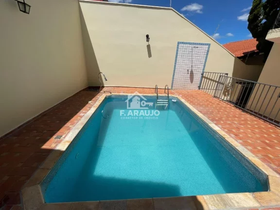 Imagem Casa para venda em Sorocaba-SP. 4 dormitorios, 2 suites com Hidro.
