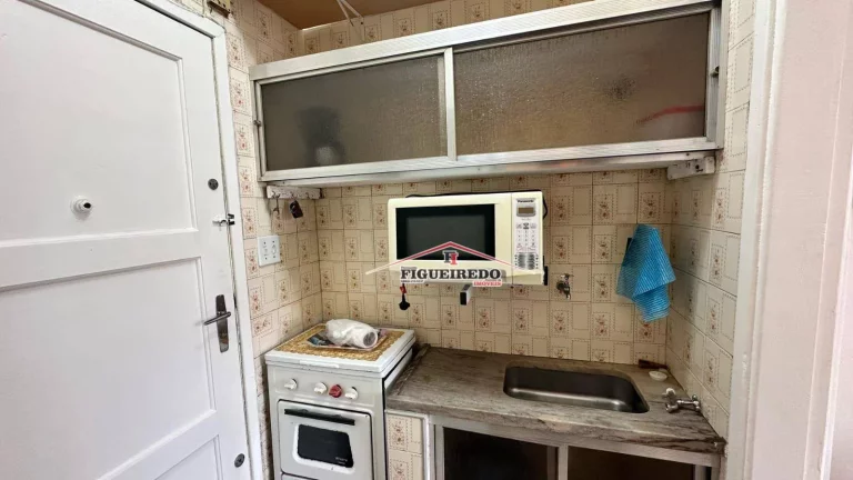 Imagem Kitnet à venda, 22 m² por R$ 140.000,00 - Vila Assunção - Praia Grande/SP