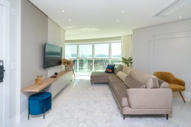Imagem Apartamento Quadra Mar com 3 suítes à venda na Barra Sul em Balneário Camboriú/S