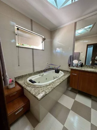 Imagem Casa com 3 dormitórios à venda, 400 m² por R$ 1.800.000 - Portal do Limoeiro - Pedreira/SP
