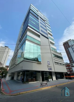 Imagem Apartamento lindo, 03 quartos, sendo 1 suíte e 2 Demi suítes, no coração da meia praia em Itapema SC