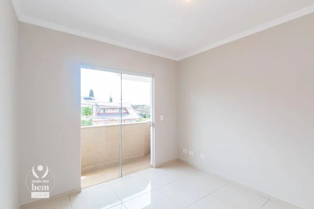 Imagem Sobrado com 4 Quartos, 1 Suite, 3 Vagas, com Lareira e Churrasqueira à venda, 207 m² por R$ 1.200.000,00 - Bom Retiro - Curitiba/PR