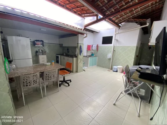 Imagem Casa em rua pública com 3 quartos, 162m² e 2 vagas de garagem - Confira!