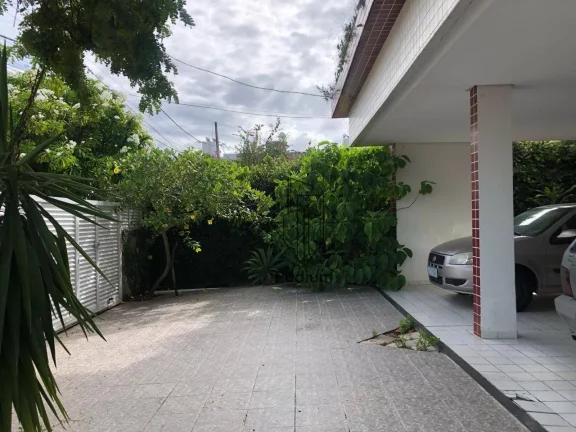 Imagem Casa de 1º andar com Edícula, no Bessa a menos de 250m da praia - CA0163