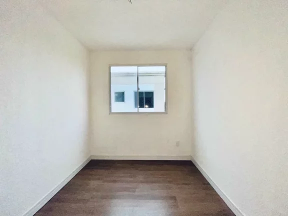 Imagem Apartamento com 2 Quartos à Venda, 40 m² em Restinga - Porto Alegre