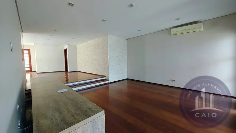 Imagem Casa para Retrofit com 220m² por R$ 1.845.000,00 - Alphaville/ SP