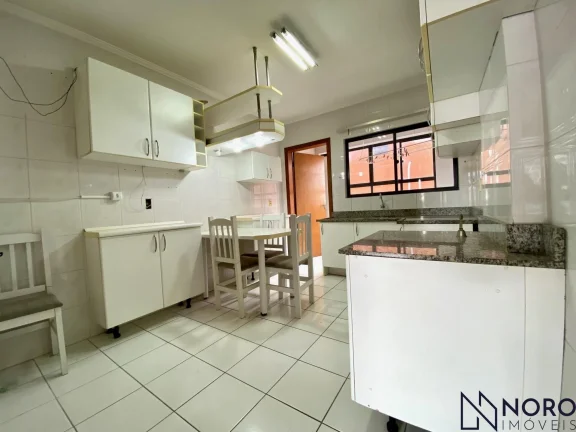 Imagem Apartamento Central frente 3 dormitorios suíte sacada próximo Hospital HC bus UF