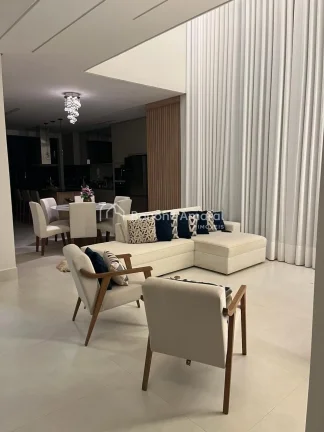 Imagem Esta casa é a expressão do luxo e do conforto, com uma série de características que a tornam ver...