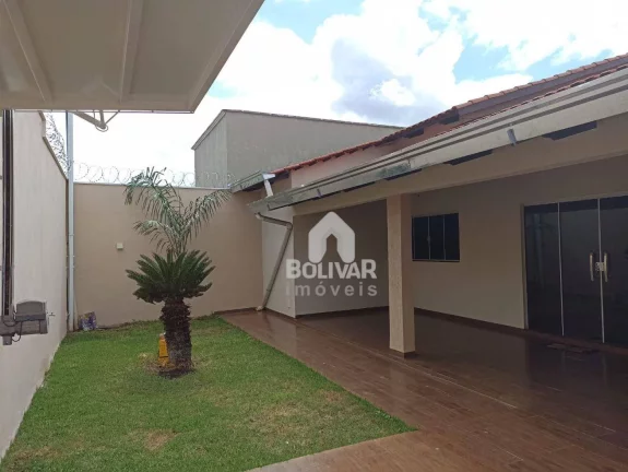 Imagem Casa com 3 dormitórios à venda, 280 m² por R$ 600.000,00 - Jardim Leonora Ll - Itumbiara/GO