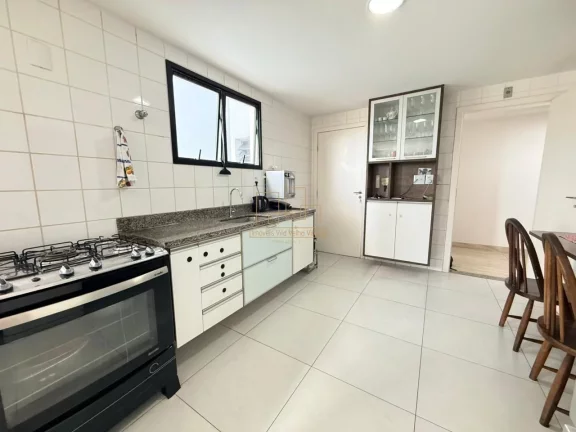Imagem Apartamento 3 quartos frente mar na Orla da Praia de Itaparica Vila Velha /ES