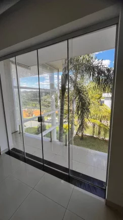 Imagem ALUGO OU VENDO SOBRADO DE NO Condomínio Alphaville Araguaia
