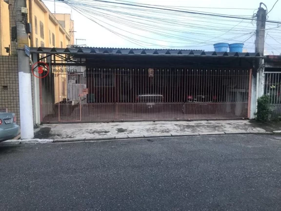 Imagem Terreno 10x48 com 7 Casas / Água e energia individualizados. Sendo 6 Casas com 4 cômodos e WC ,cada uma. E 1 Casa com 3 quartos, banheiro social , sa