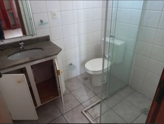 Imagem Apartamento bairro Alto ótima localização com elevador!2 - Dormitórios (1st) ambos com armários...