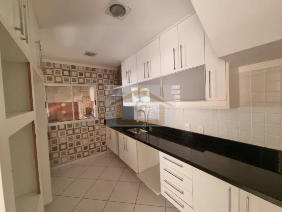 Imagem Linda!!! 3 quartos sendo um suíte, 2 vagas