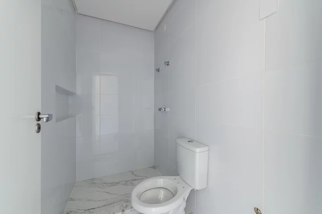 Imagem Sobrado de 3 quartos sendo 1 suíte com acabamento de alto padrão e localização Excelente