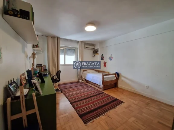 Imagem Apartamento Jardim Paulista Reformado - 230M², 3 Dorms, 1 Suíte, 2 Vagas Determinadas, Varanda, Armários Embutidos, Despensa, Split.