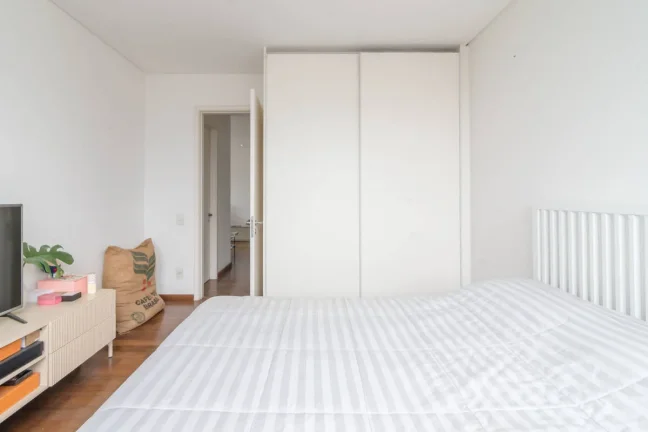 Imagem Apartamento Vila Ipojuca - 124M², 2 Dorms, 2 Suítes, Lavabo, 2 Vagas.