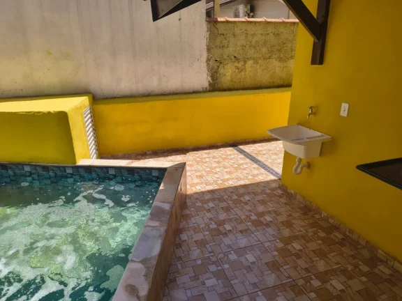 Imagem Casa para Venda em Itanhaém, Gaivota (Praia), 2 dormitórios, 1 suíte, 2 banheiros, 2 vagas