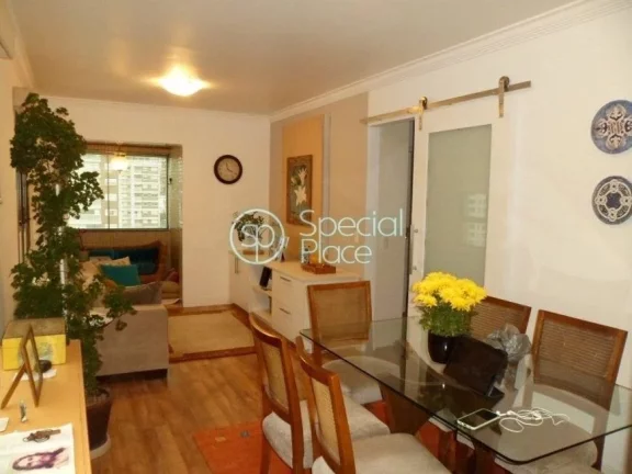 Imagem Reformado! Ótima localização na Vila Romana Apartamento aconchegante com boa planta, varanda envi...