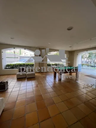 Imagem Apartamento reformado a venda em Pinheiros com 3 quartos e 2 vagas, 105m².
