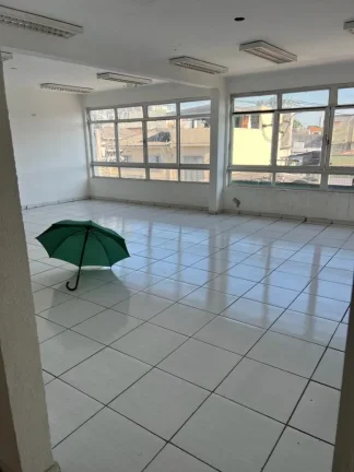 Imagem Salas Comerciais na Cidade Ademar