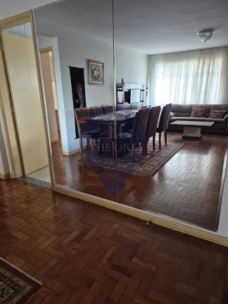 Imagem Imperdível! Apartamento à venda em São Paulo-SP, Aclimação. 2 quartos, 2 salas, 1 banheiro, 1 vaga de garagem. 102m².
